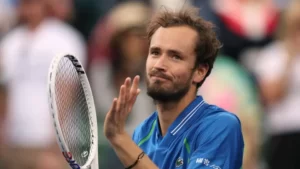 Read more about the article Chris Evert identifies why ‘mischievous’ Daniil Medvedev is great for tennis