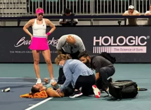 Read more about the article Watch: Bianca Andreescu screams in pain after horror injury: ‘Not again’