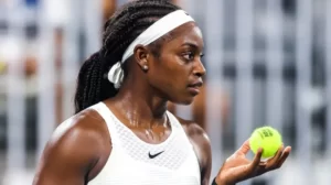 Read more about the article Sloane Stephens outplays old rival Vera Zvonareva; enters R16